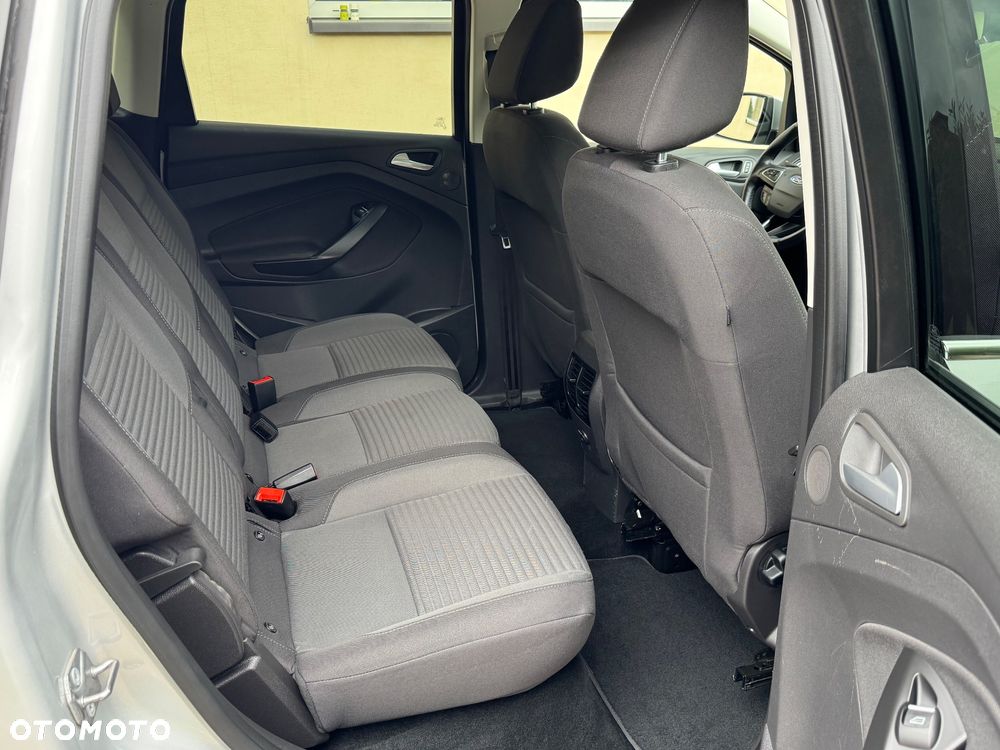 Ford C-MAX 2.0 TDCi Start-Stop-System Titanium - 24