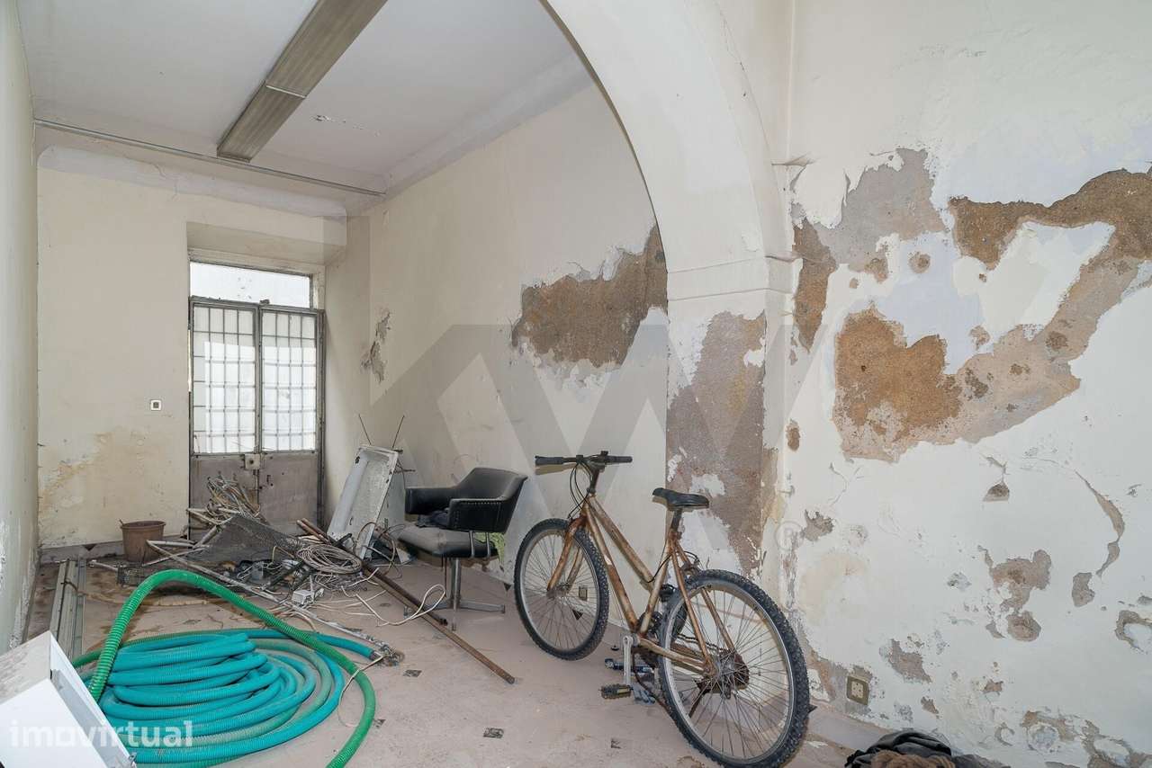 Habitação/Loja | Obras | Prédio Reabilitado | Lisboa | São Vicente | - Grande imagem: 2/7