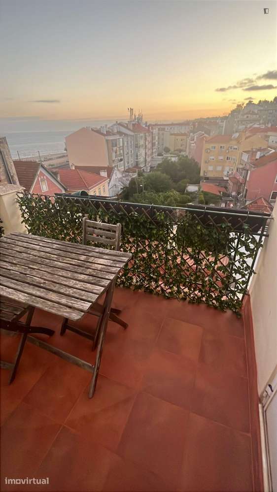 Quarto - localizado em Linda-a-Velha Lisbon - Grande imagem: 3/10