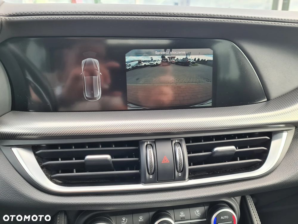 Alfa Romeo Stelvio 2.0 Turbo Veloce Q4 - 22