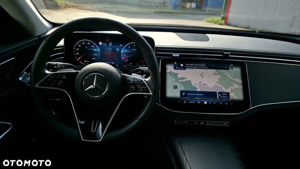 Mercedes-Benz Klasa E - 26
