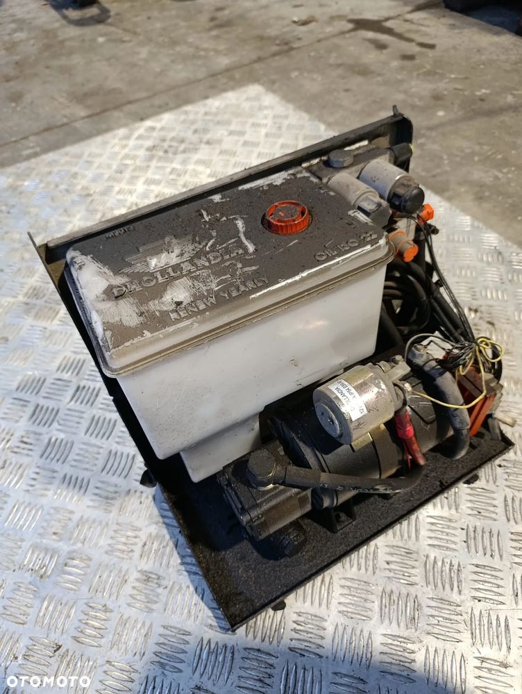 Skrzynka SILNIK POMPA HYDRAULICZNA windy 24v dhollandia - 2
