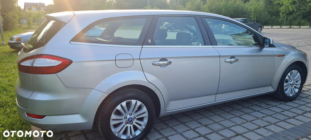 Ford Mondeo 1.8 TDCi Ghia - 12
