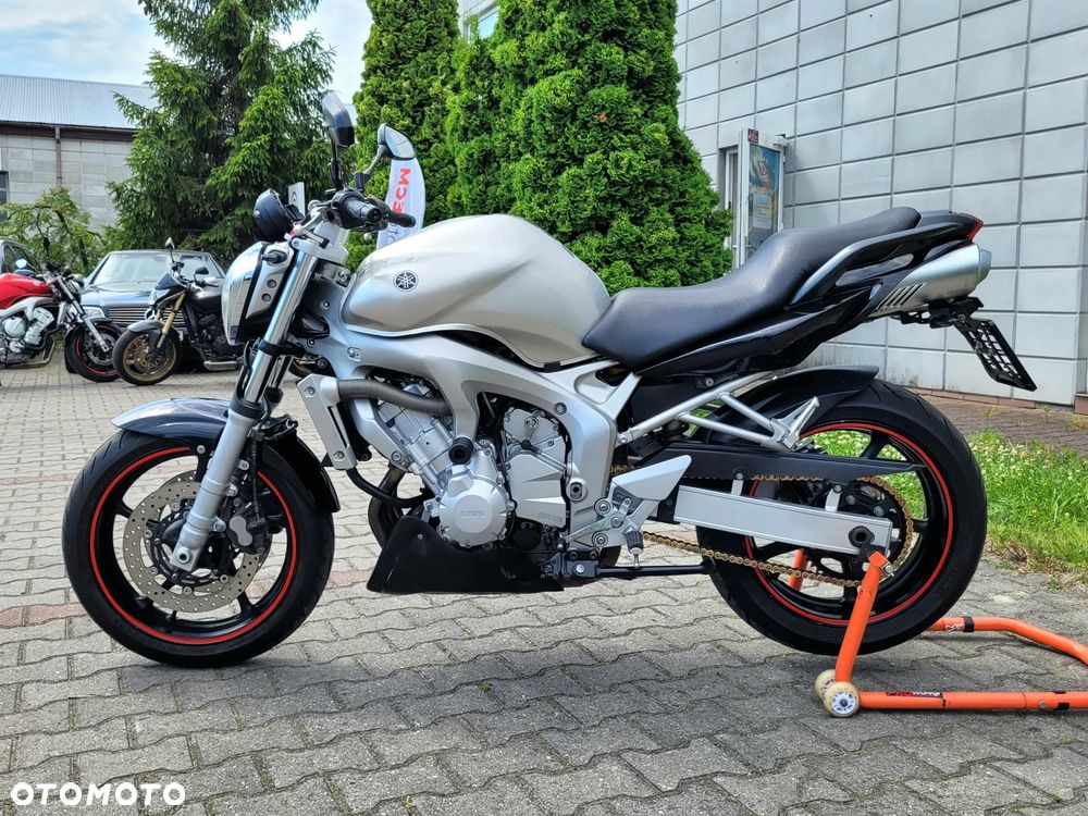 Yamaha FZ6 - 13