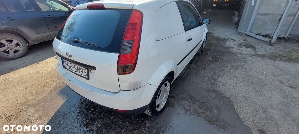 Ford Fiesta 1.4 TDCI - 5
