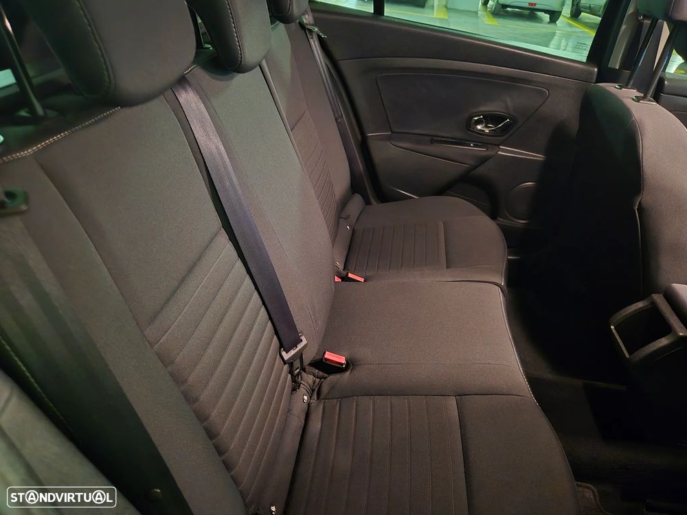Renault Mégane Sport Tourer 1.5 dCi Limited SS - 32