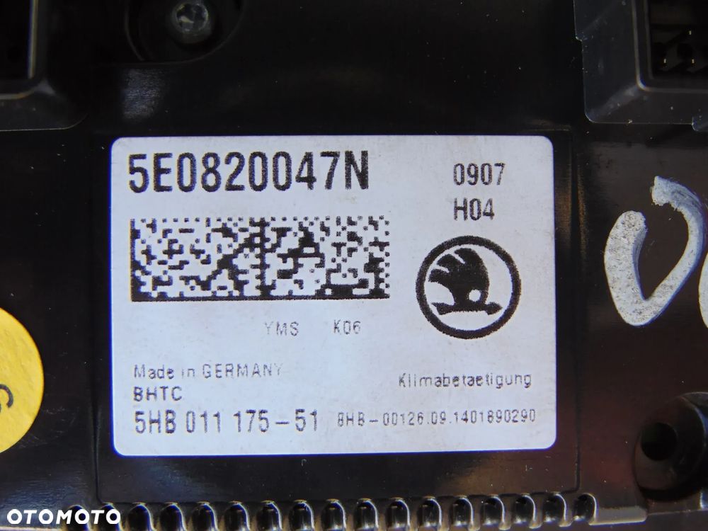 Panel przełącznik nawiewu klimatyzacji 5E0820047N Skoda Octavia III - 2