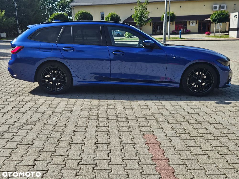 BMW Seria 3 320d xDrive M Sport - 4