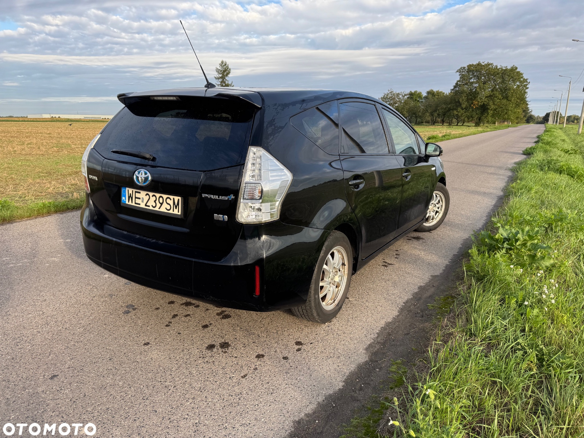 Toyota Prius+ (Hybrid) Executive - 2