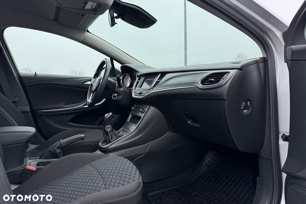 Opel Astra 1.2 T Edition S&S - 28