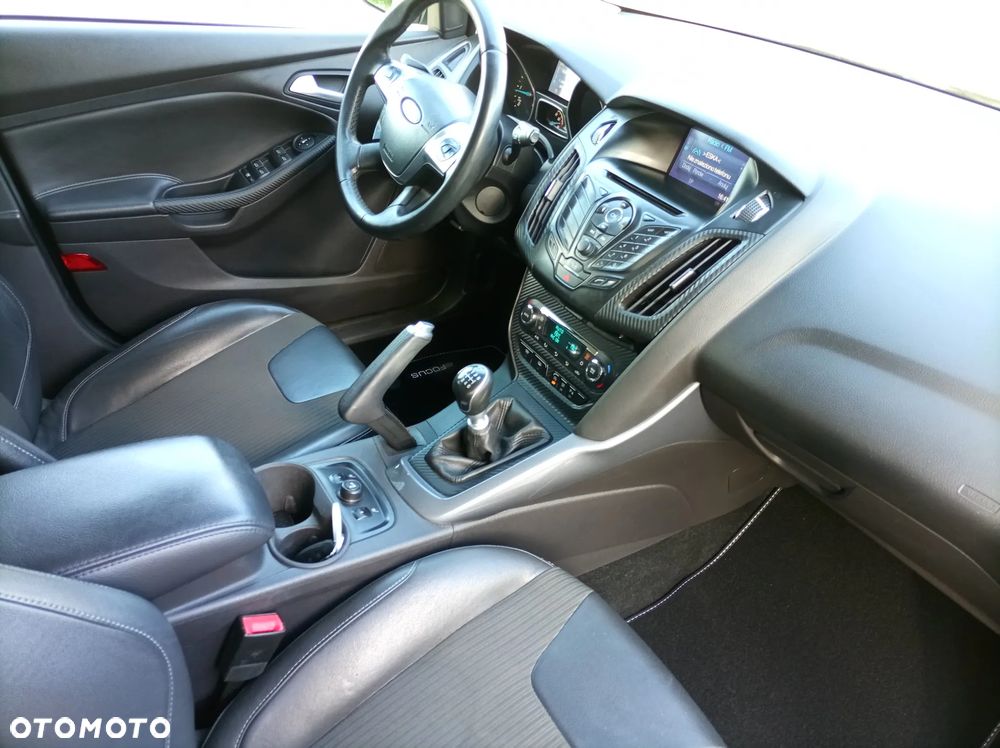 Ford Focus 1.6 TDCi DPF Start-Stopp-System Titanium - 13