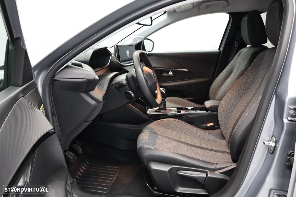 Peugeot 208 1.2 PureTech Allure - 23