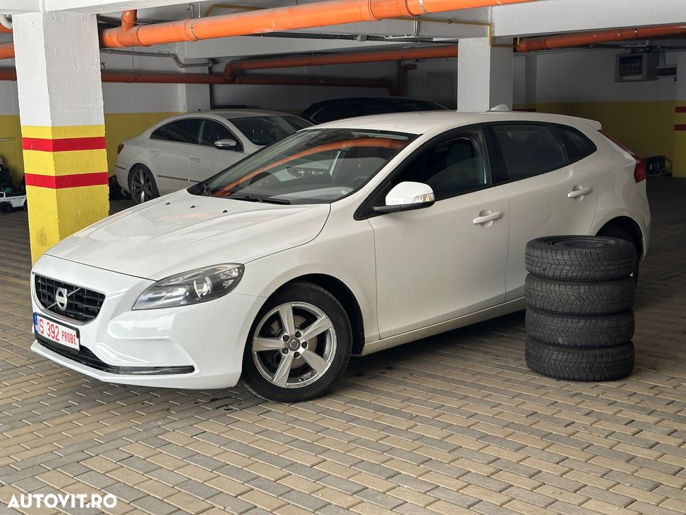 Volvo V40 D2 - 10