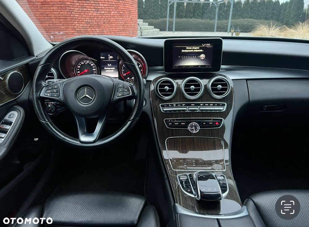 Mercedes-Benz Klasa C 300 7G-TRONIC Exclusive - 20