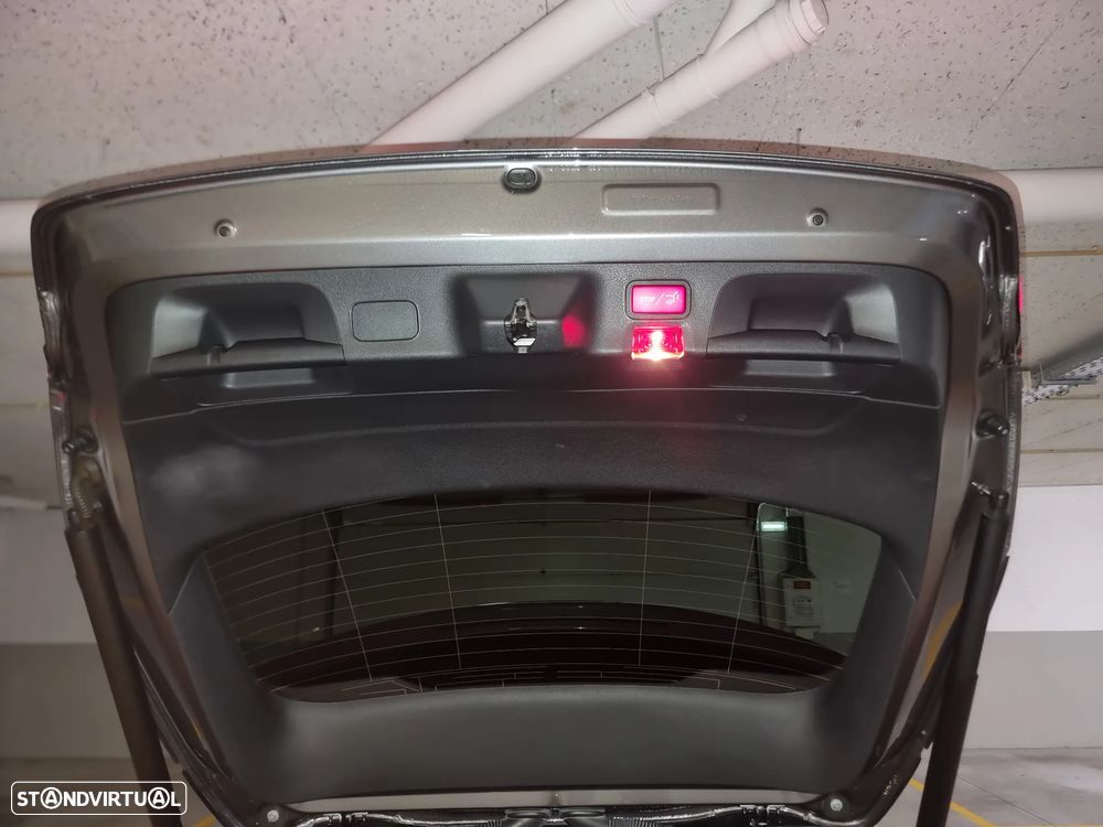 Mercedes-Benz CLA 200 d Shooting Brake AMG Line Aut. - 9