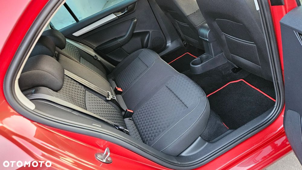 Skoda RAPID 1.0 TSI DSG Drive - 22