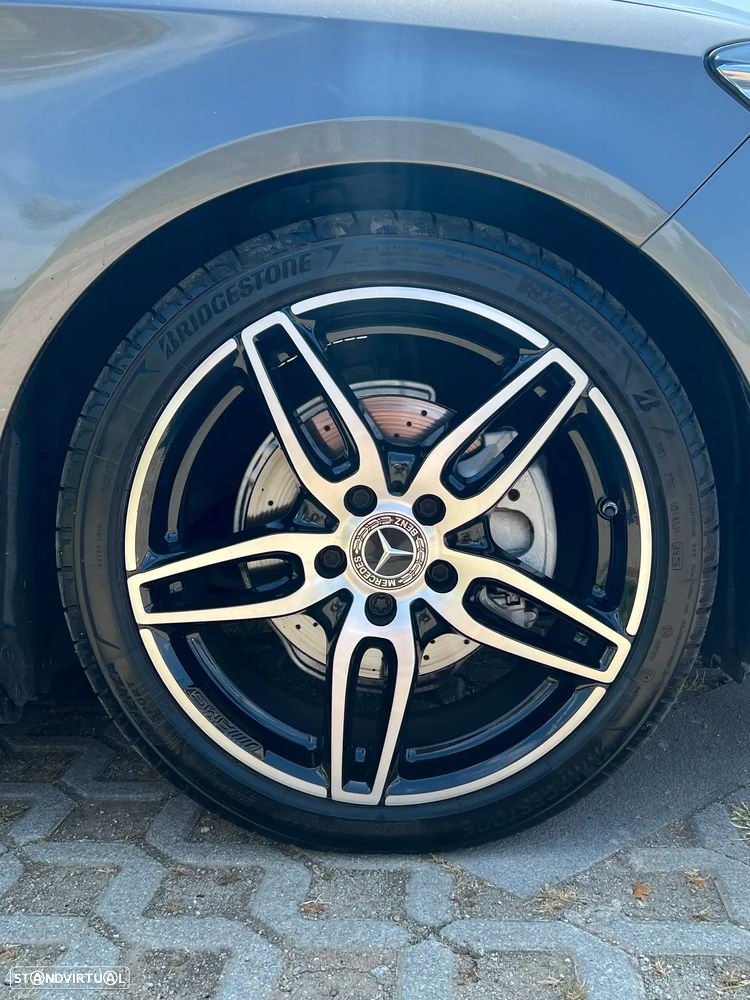 Mercedes-Benz CLA 200 d Shooting Brake AMG Line - 9