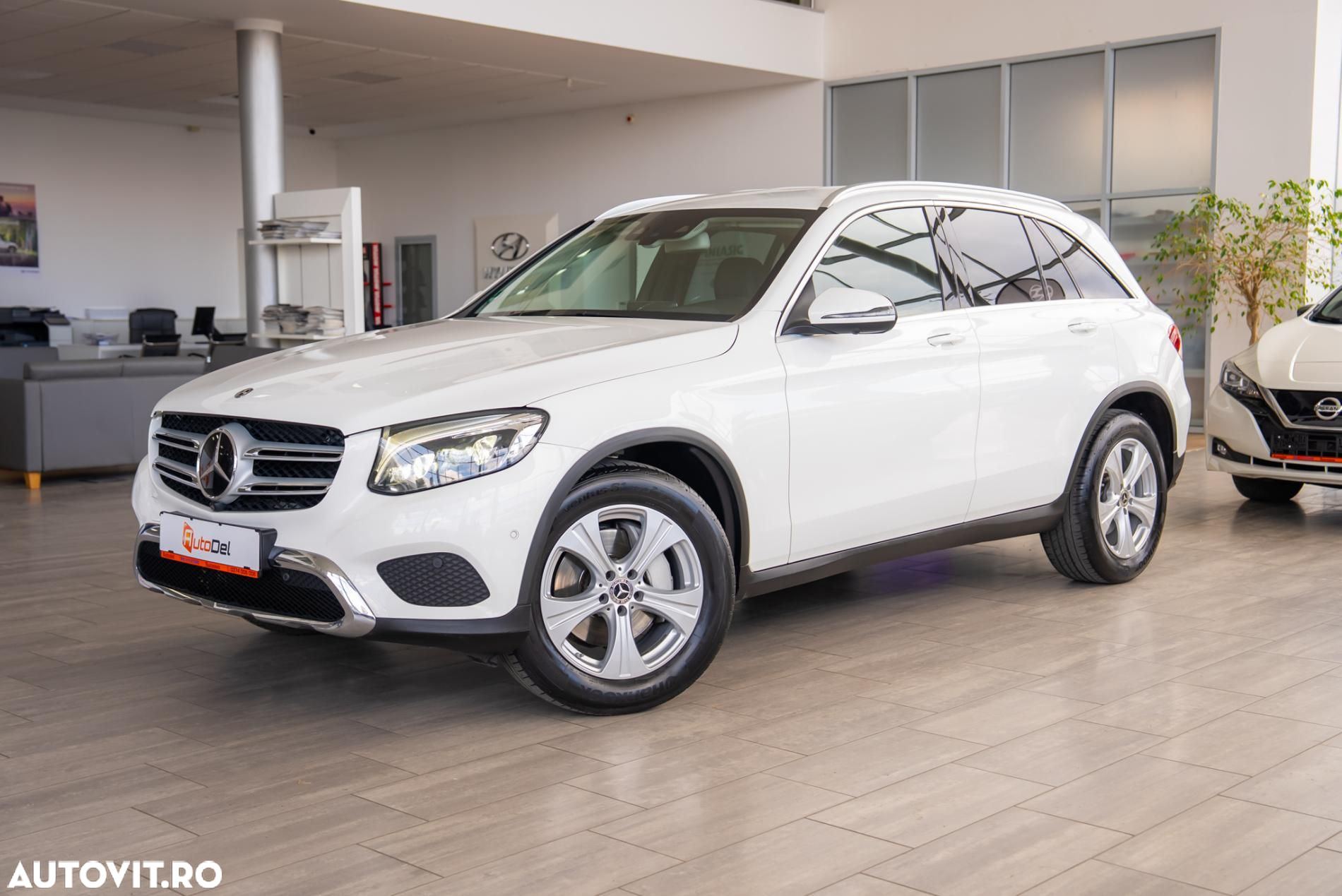 Mercedes-Benz GLC 250 4Matic 9G-TRONIC Exclusive - 2