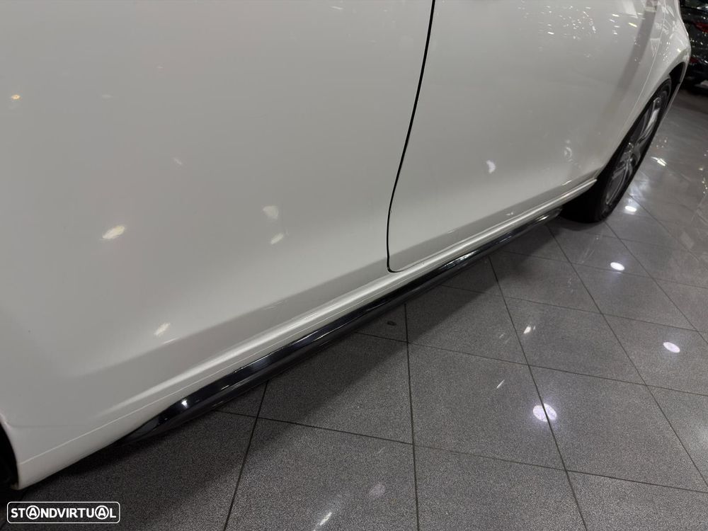 VW Golf 2.0 TDi Confortline - 29