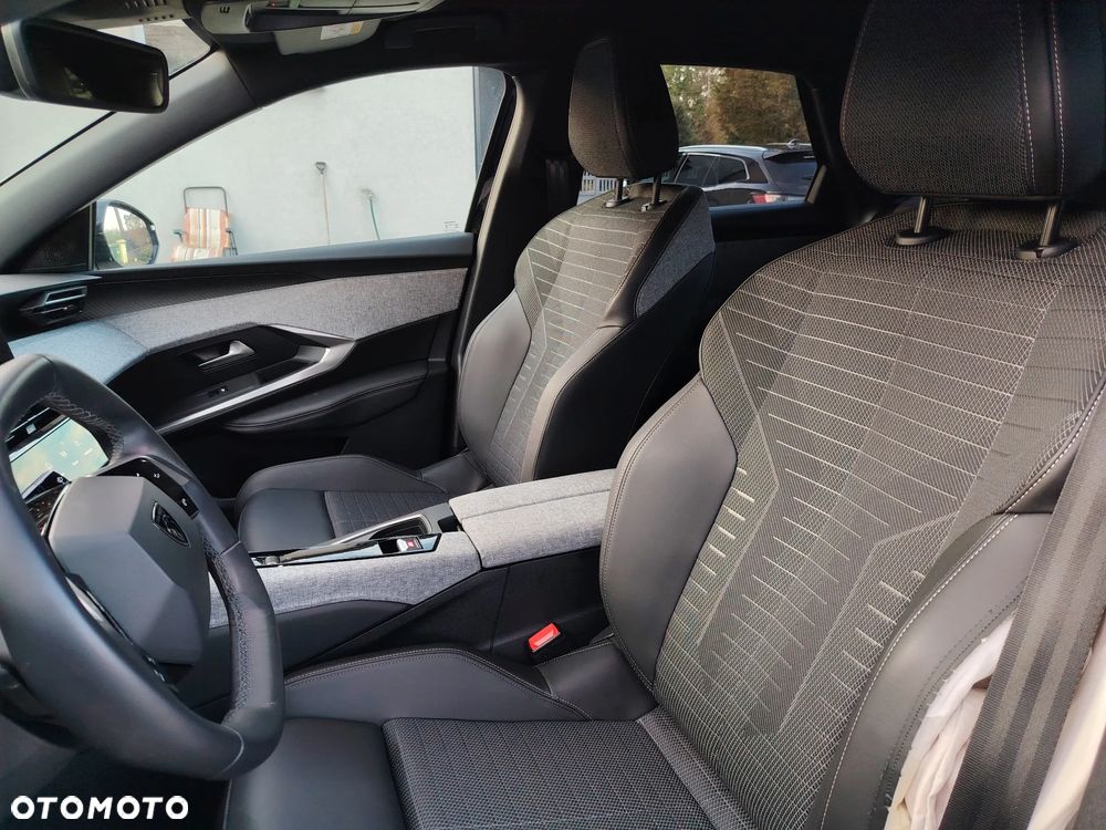 Peugeot 3008 1.2 PureTech mHEV Allure Pack S&S e-DCS6 - 21