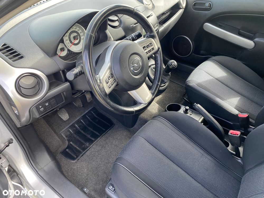 Mazda 2 1.5 Dynamic - 16