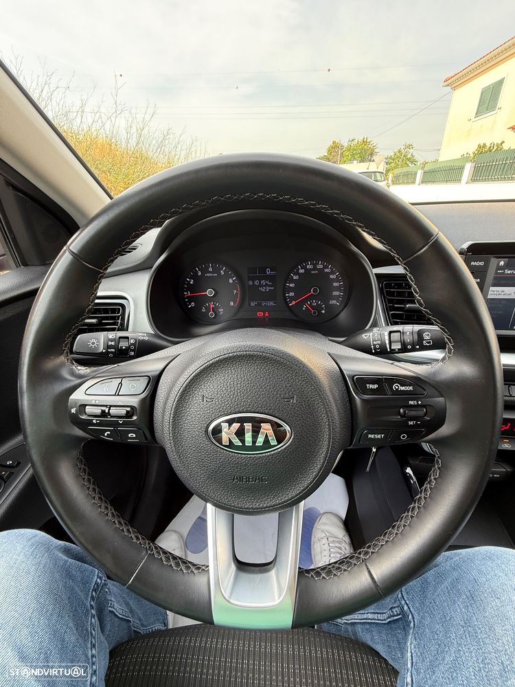 Kia Stonic 1.0 T-GDI 100 OPF Dream-Team Edition - 27