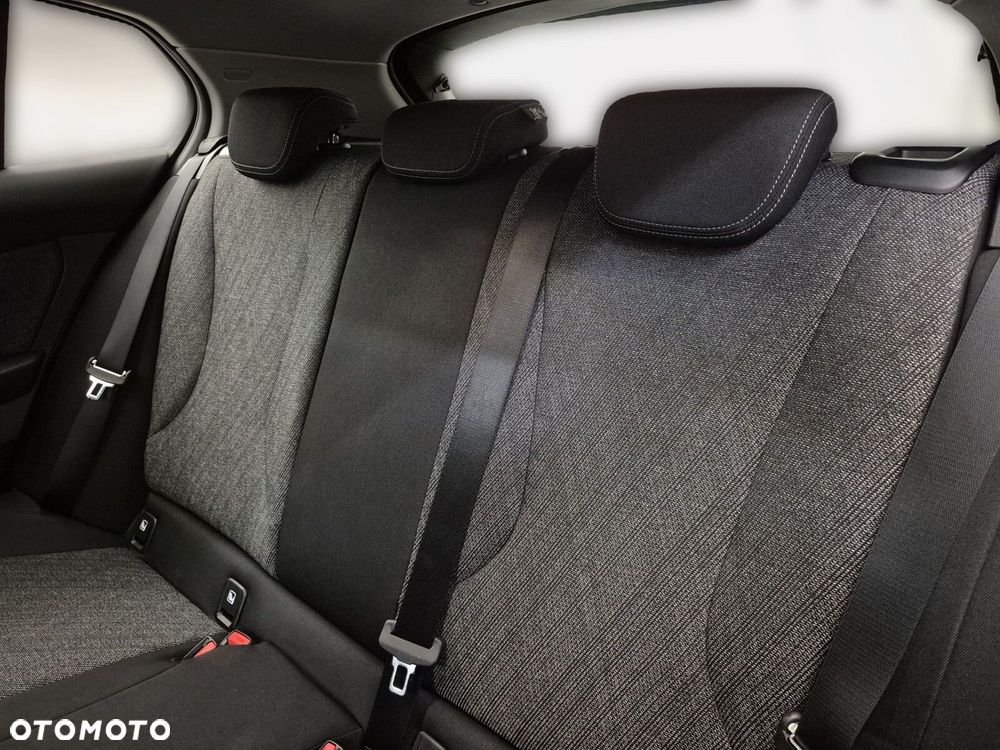 BMW Seria 1 - 18