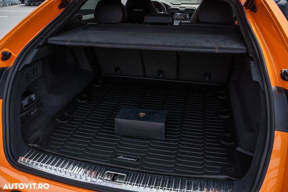 Lamborghini URUS - 25