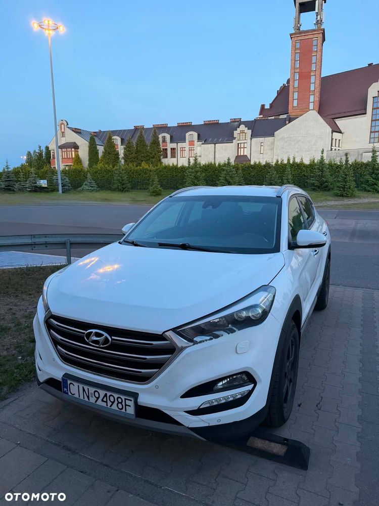 Hyundai Tucson - 2