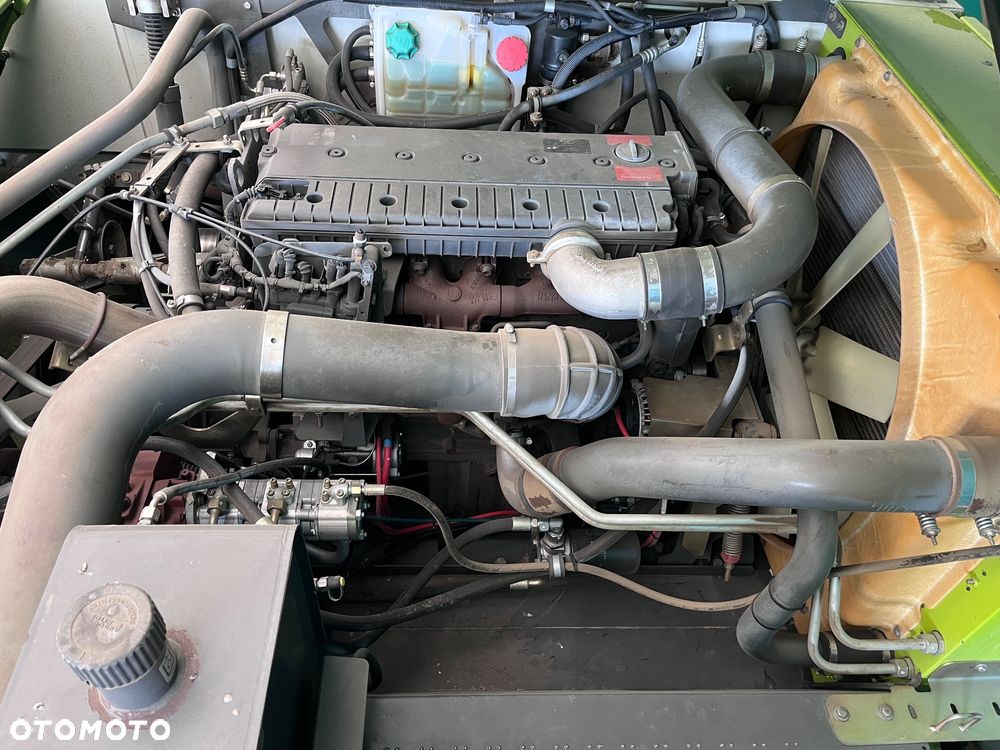 Claas Tucano 320 - 20