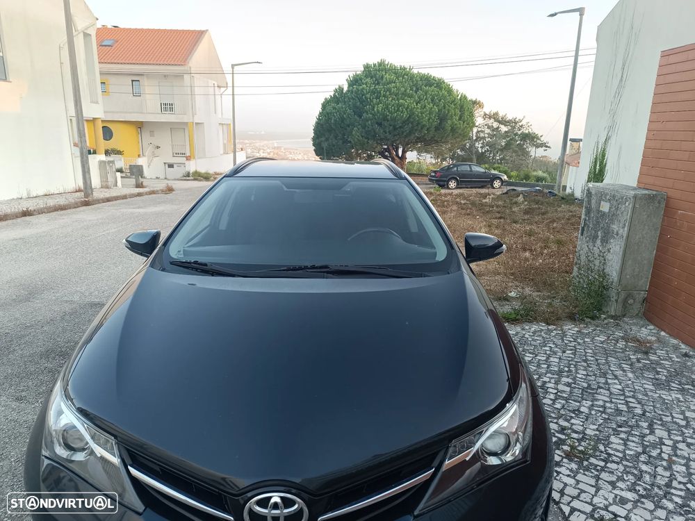 Toyota Auris Touring Sports 1.4 D-4D Comfort+Pack Sport - 2