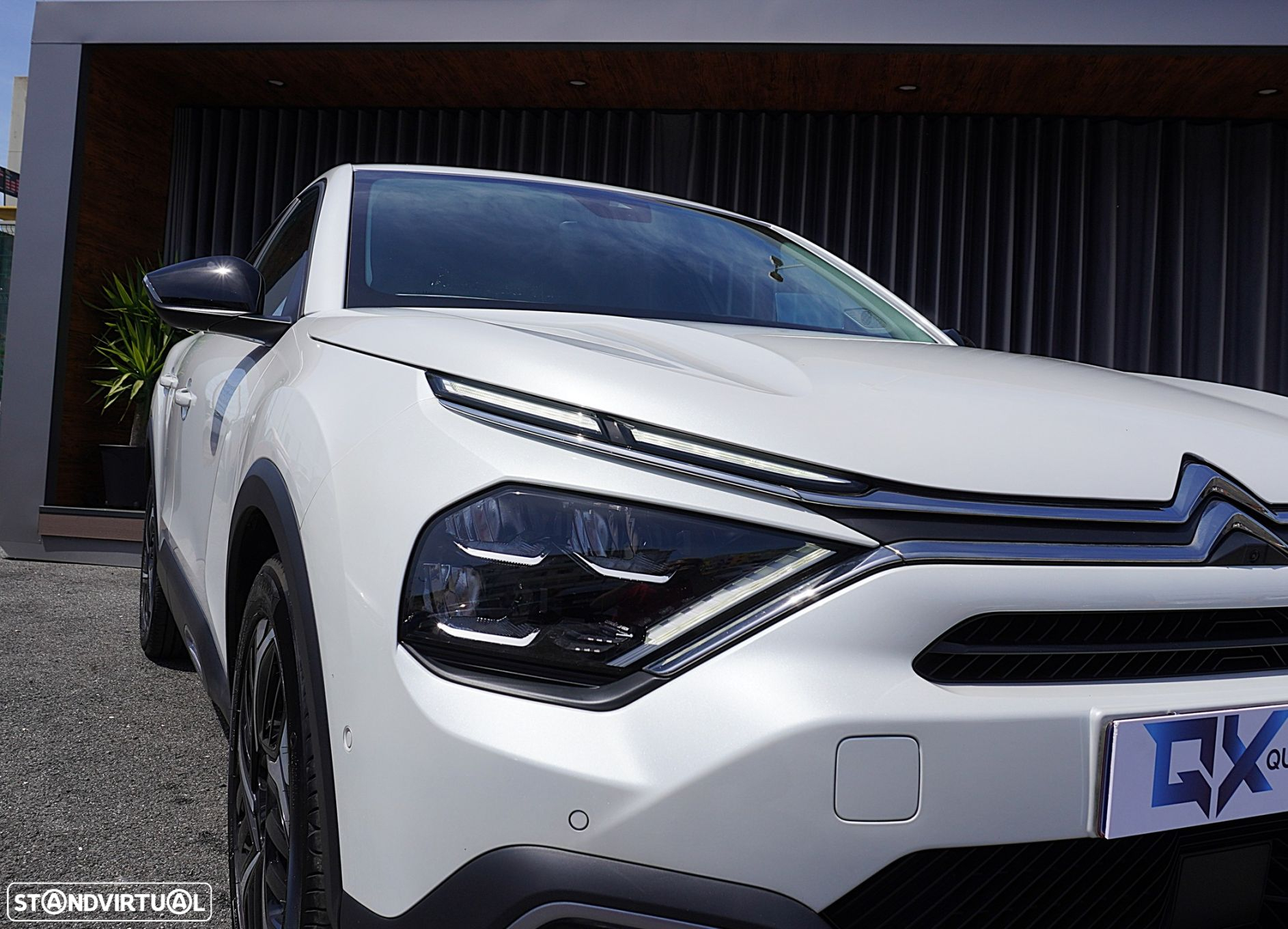 Citroën C4 1.2 PureTech Shine EAT8 - 4