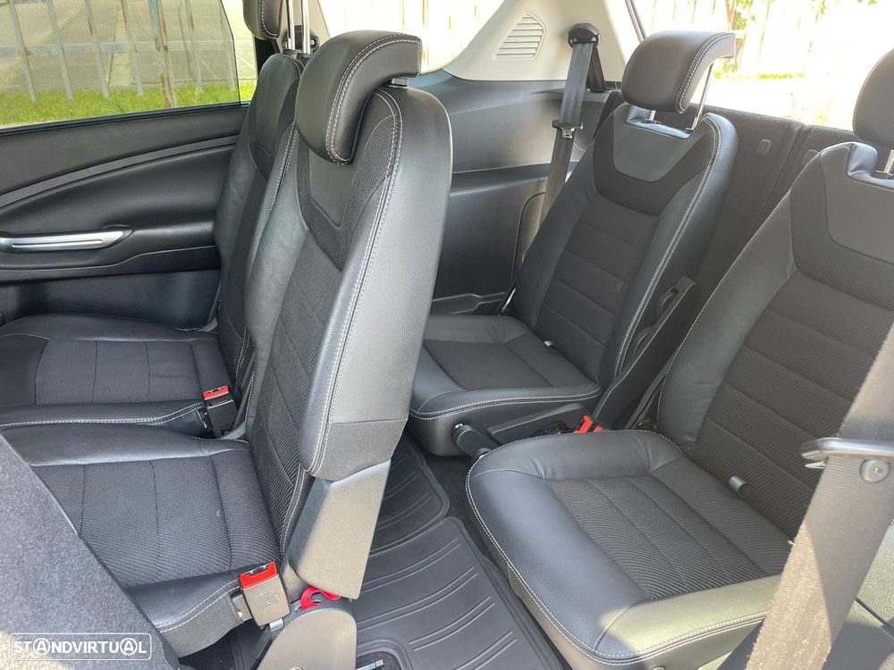 Ford S-Max 2.0 TDCi Titanium 7L - 11