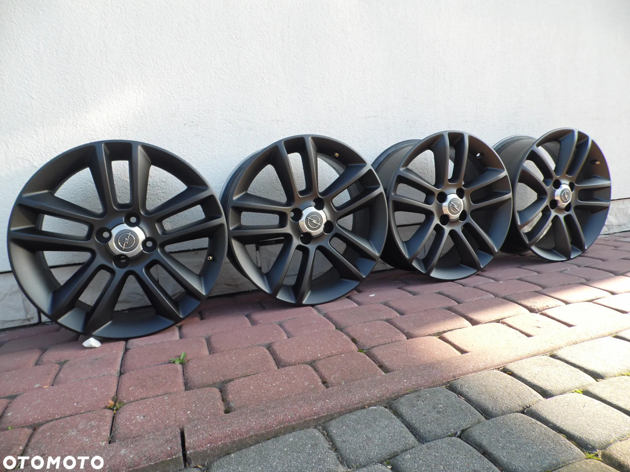 Felgi 17'' 4x100 Opel Corsa Adam Astra Combo - 3