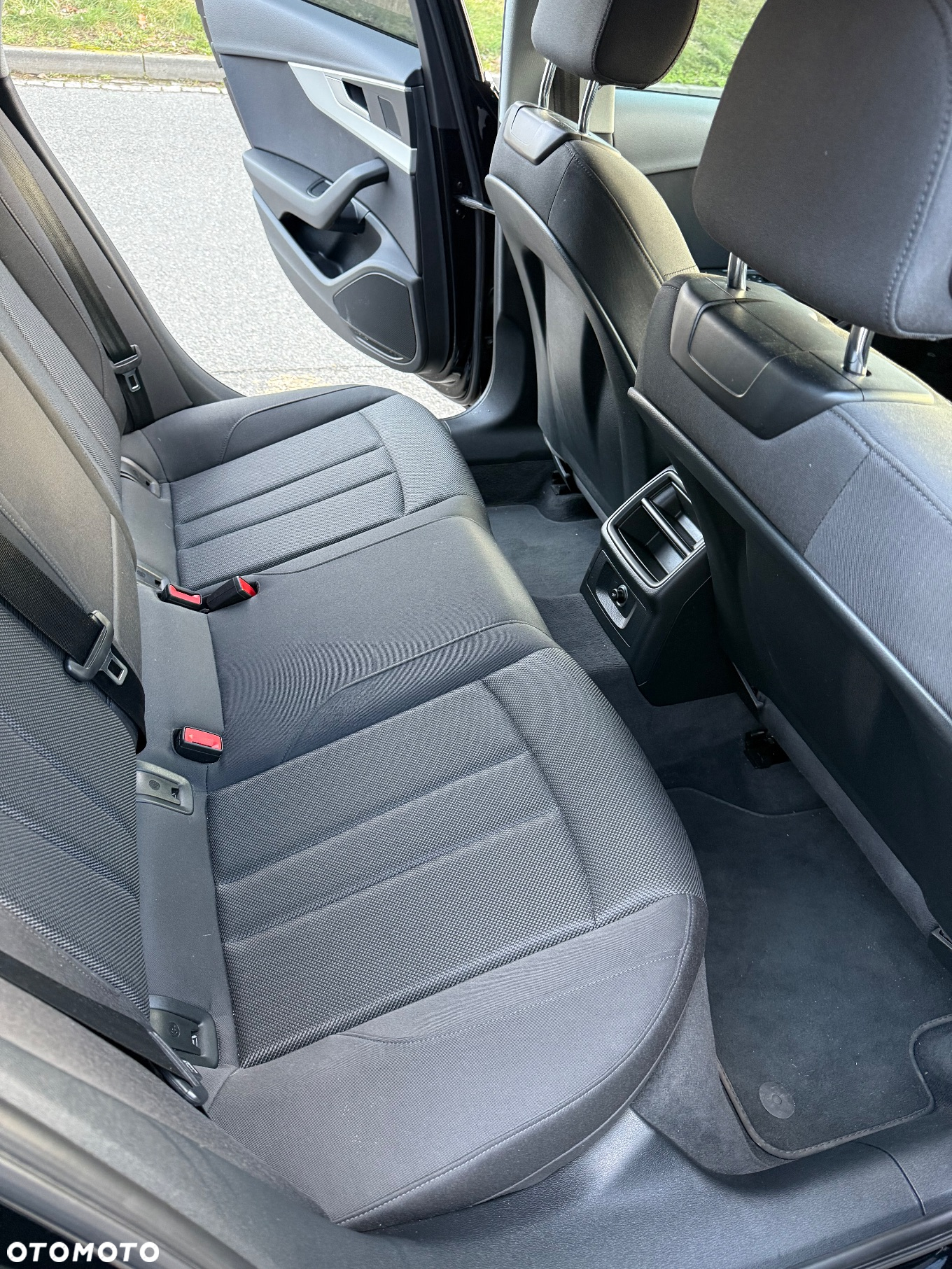 Audi A4 2.0 TDI S tronic - 11