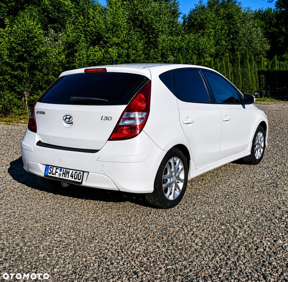 Hyundai i30 1.4 Comfort World Cup - 4