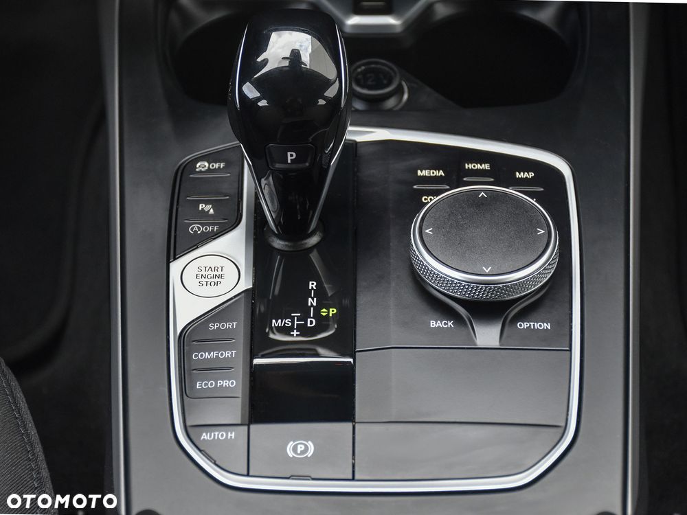 BMW Seria 1 118i Advantage - 31