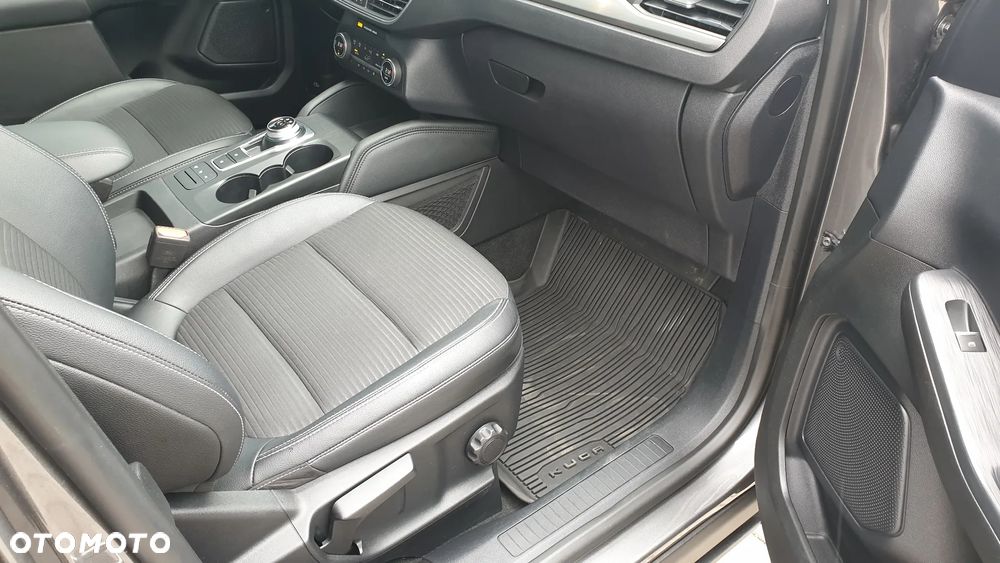 Ford Kuga 2.5 FHEV AWD Titanium X - 18