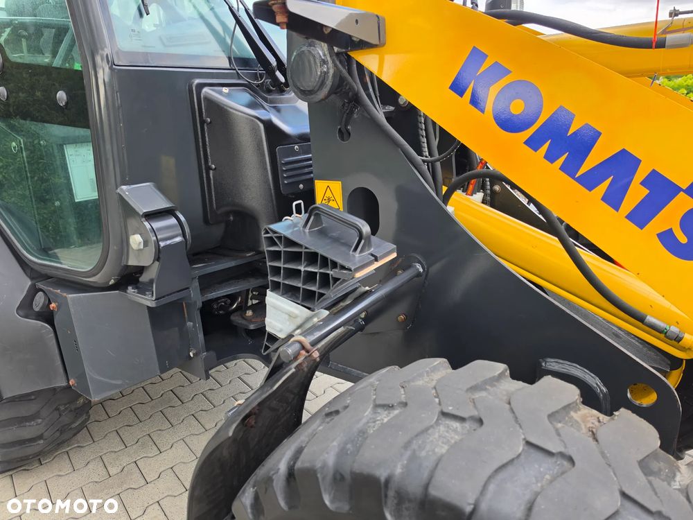 Komatsu WA70M-8E0 NOWY MODEL SPROWADZONA Z DE  2200 MTG SUPER STAN !!! - 26