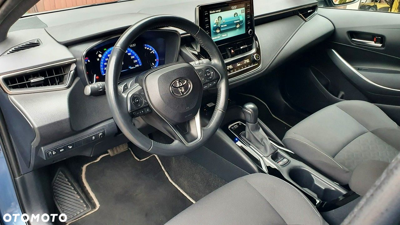 Toyota Corolla - 16