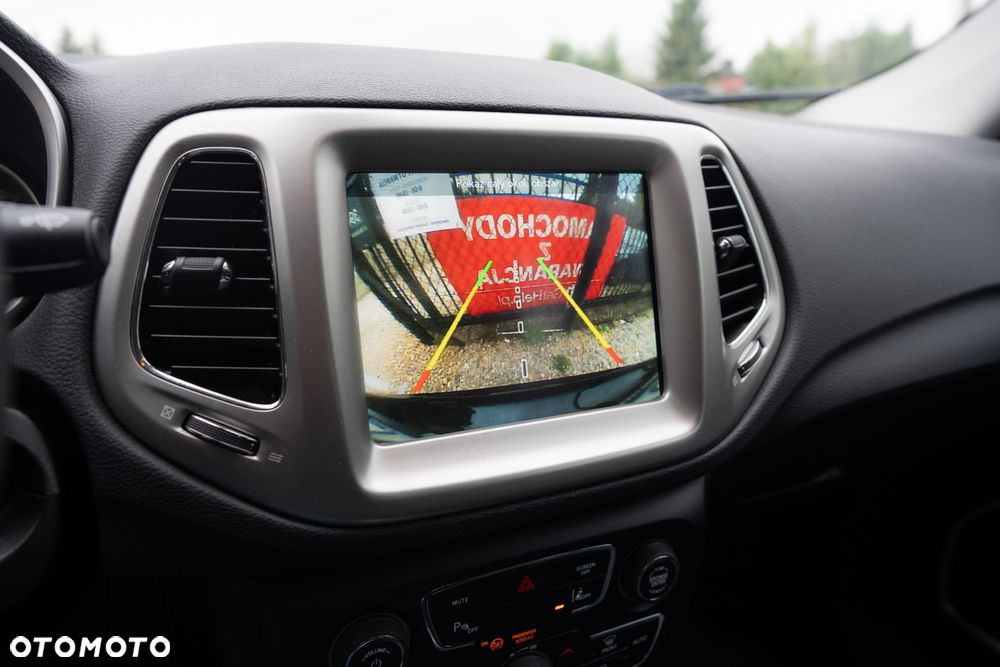 Jeep Compass 1.4 MultiAir Longitude - 14