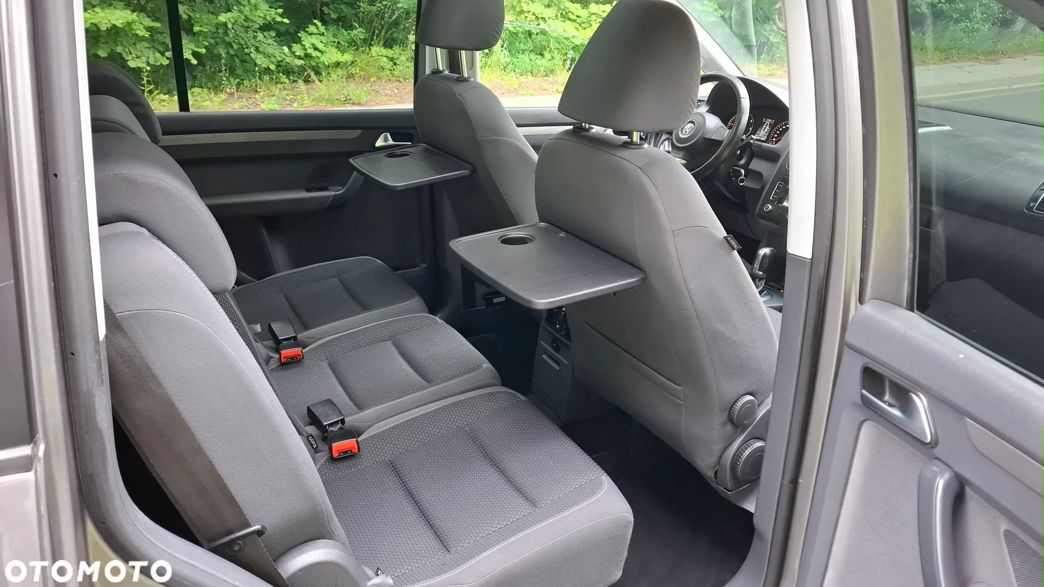 Volkswagen Touran 2.0 TDI DSG Highline - 16