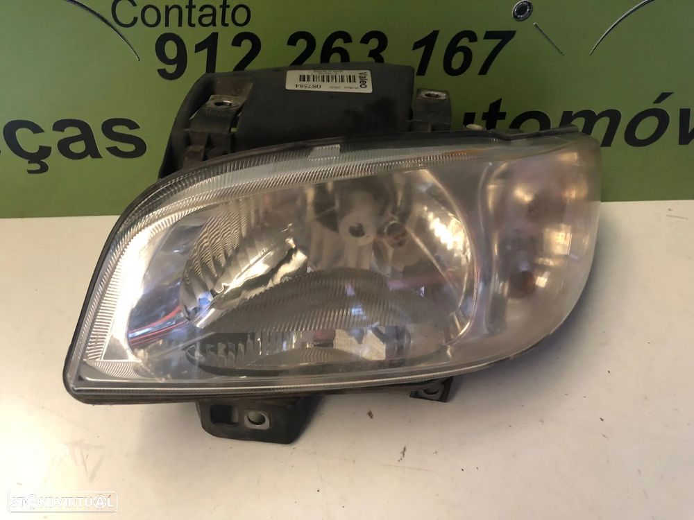 SEAT IBIZA 6K2 FAROL DIREITO E ESQUERDO - FF719 - 2