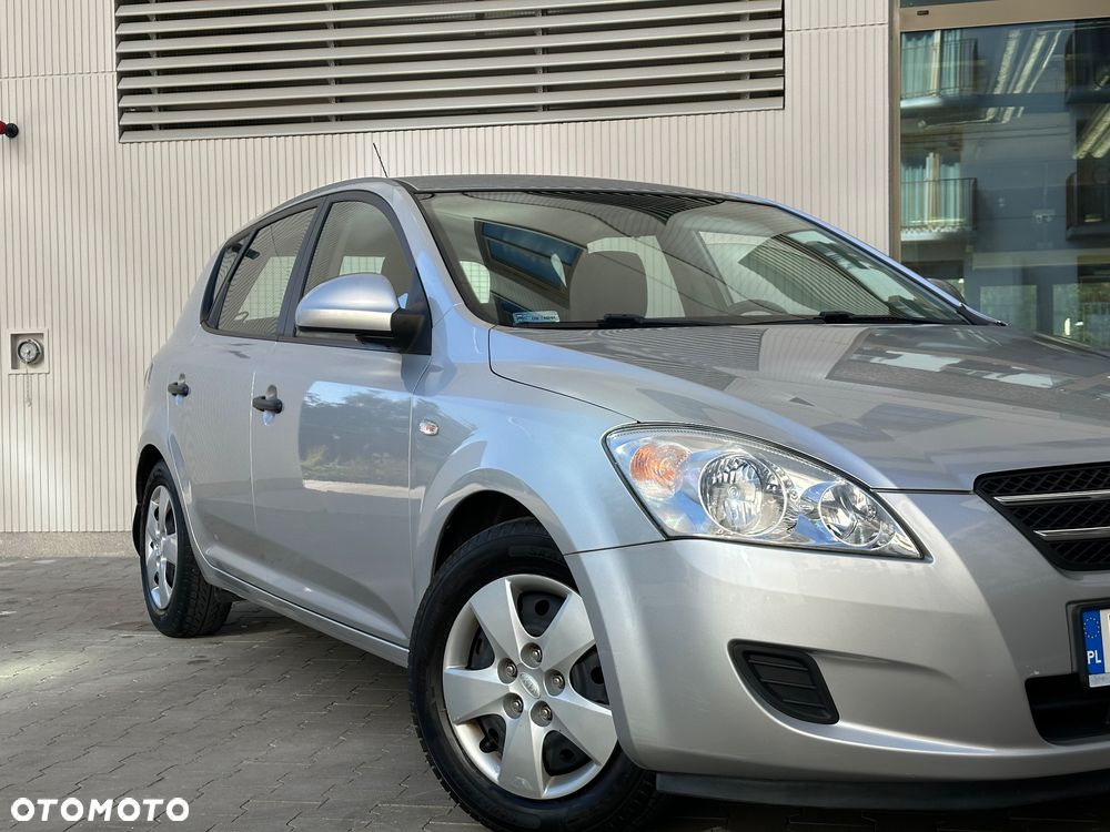 Kia Ceed 1.4 Comfort - 11