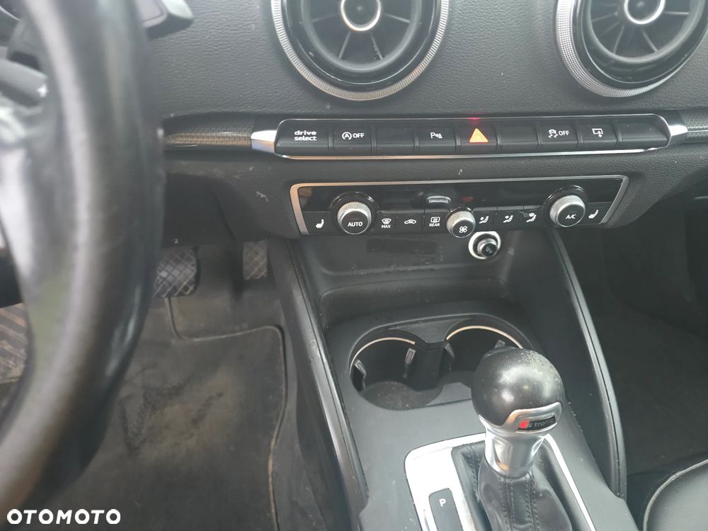 Audi A3 Limousine 2.0 TDI S tronic S line Sportpaket - 12