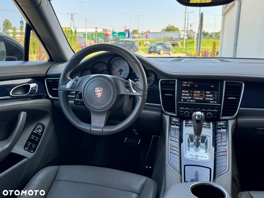Porsche Panamera 4S PDK - 6