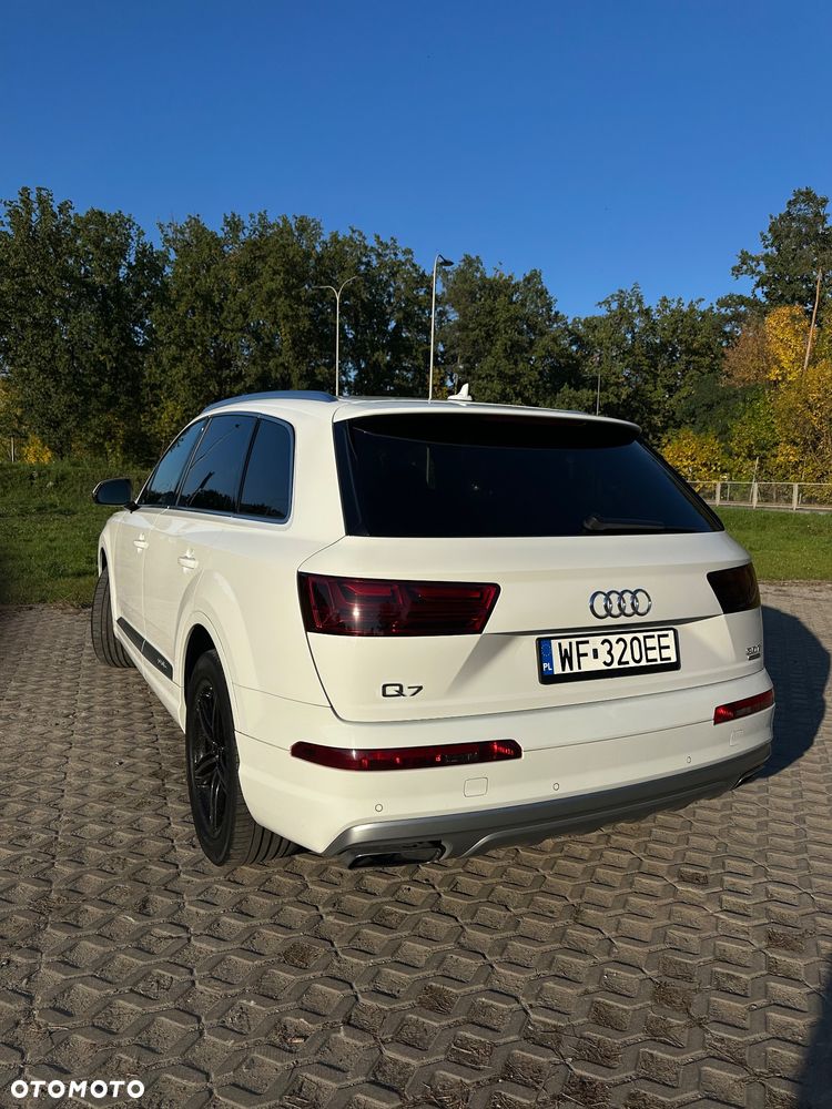 Audi Q7 3.0 TFSI Quattro Tiptr - 3