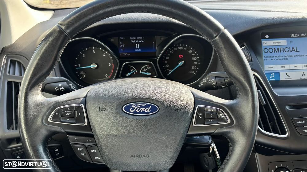 Ford Focus SW - 15