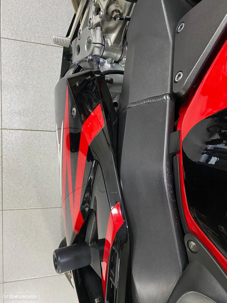 Honda CBR CBR 954 Fireblade - 7