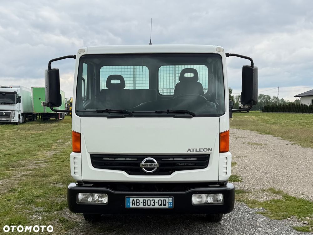 Nissan Atleon - 2